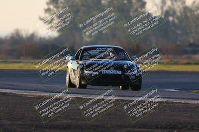 media/Jan-13-2024-CalClub SCCA (Sat) [[179f4822a7]]/Group 7/Sunset (Race)/